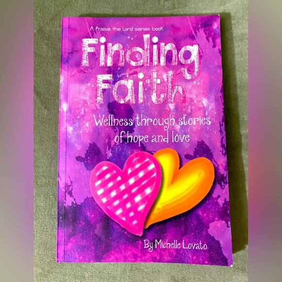 Finding Faith book by Michelle Lavato Wellness through stories of hope and love - Picture 1 of 5